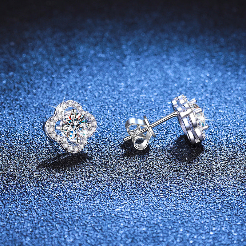Clover Radiance Stud Earrings