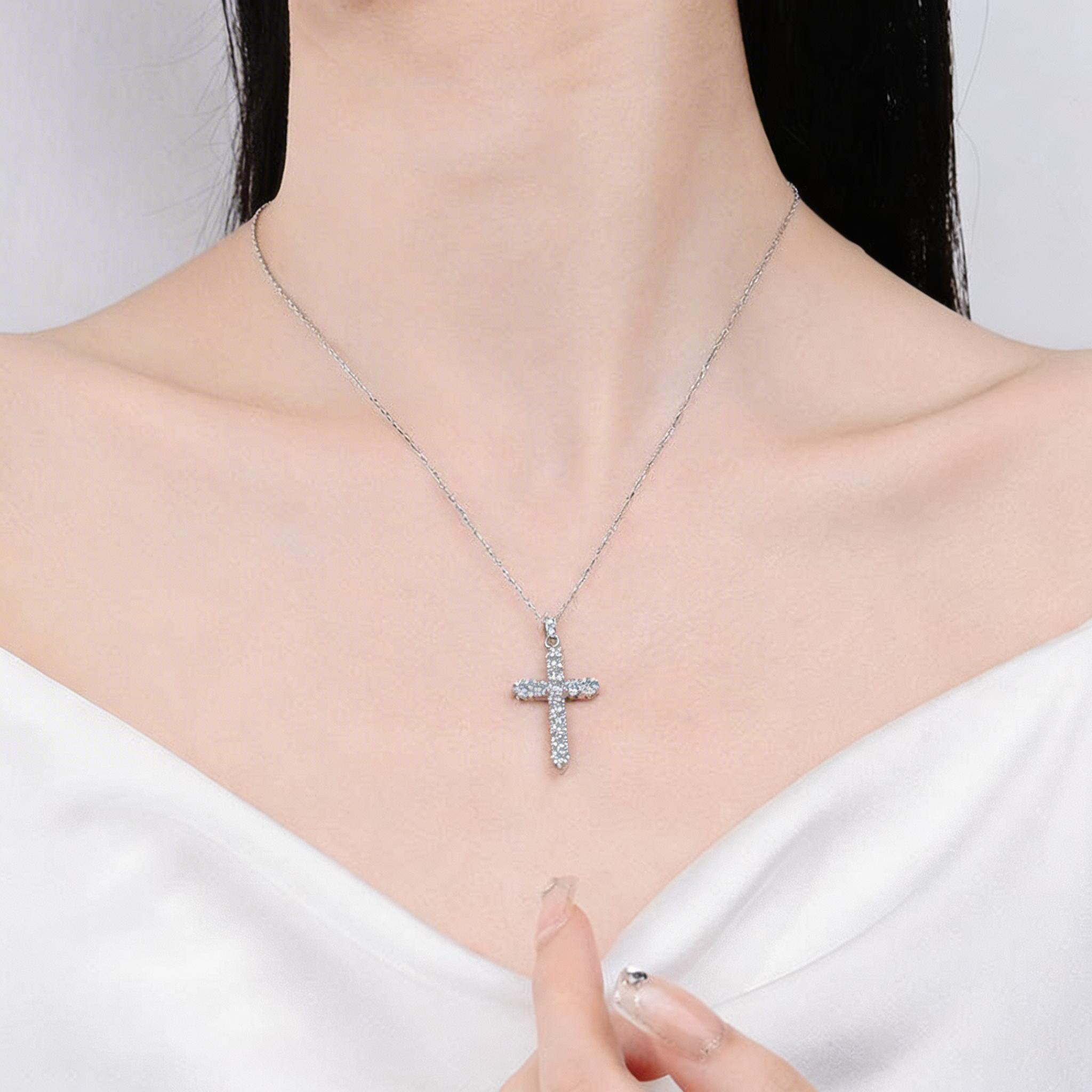 Crossline Sparkle Pendant Necklace