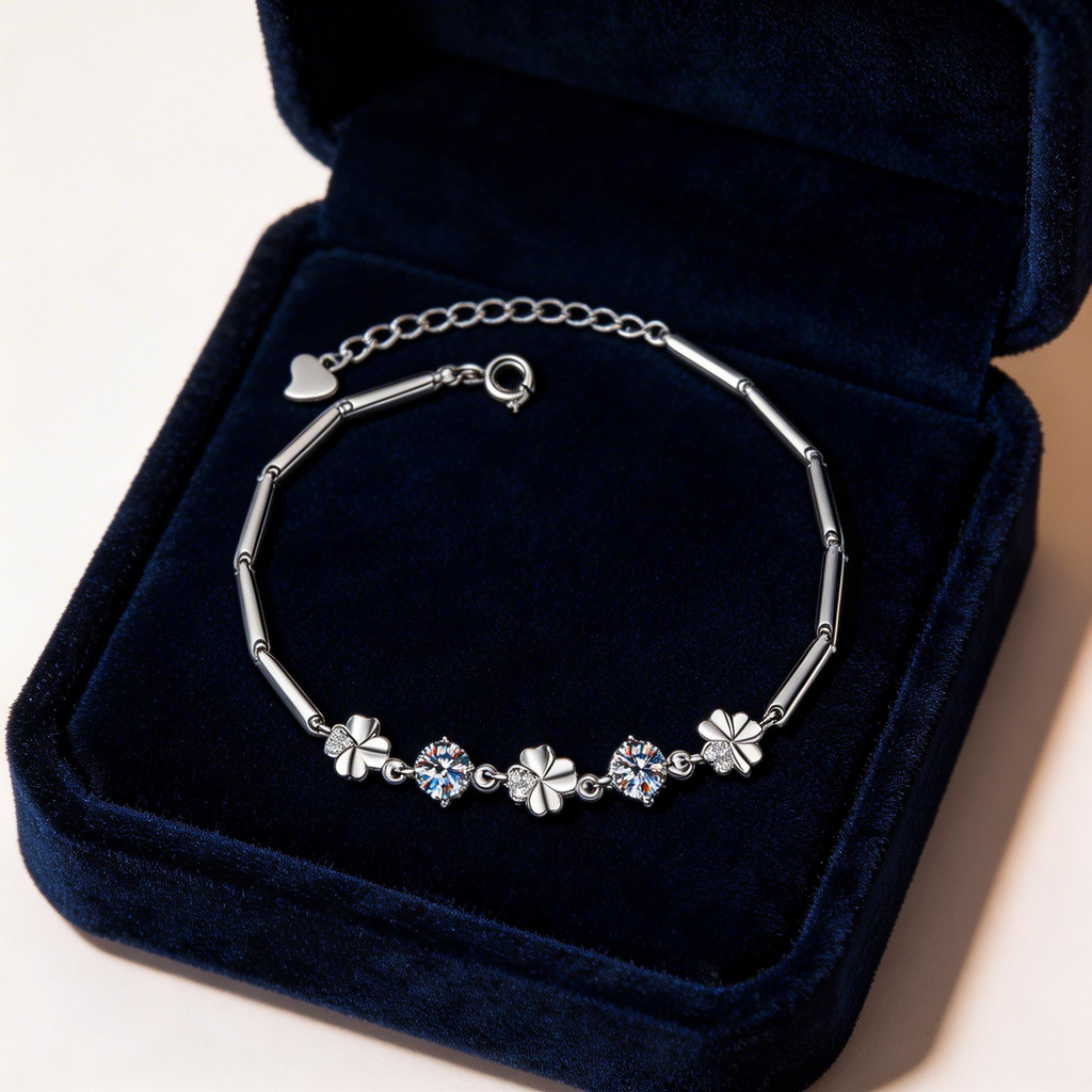 Lucky Clover Link Bracelet